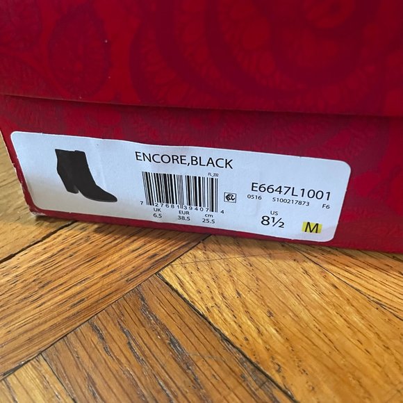 EUC Carlos by Carlos Santana Encore Chelsea Bootie - Picture 5 of 11